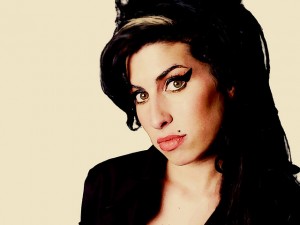 Woman wearing dramatic makeup