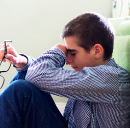 A distressed teen at home