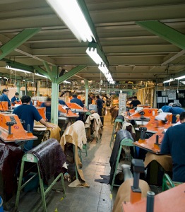 workers-in-factory