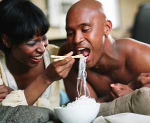 eating-couple-food-0114134