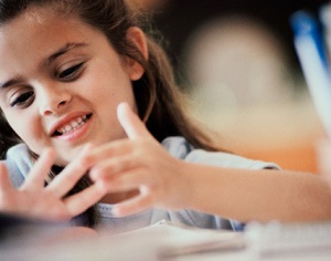 young-girl-counting-with-fingers