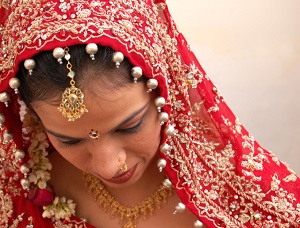Indian woman wearing traditional dress