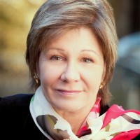 Therapist Margaret Nichols