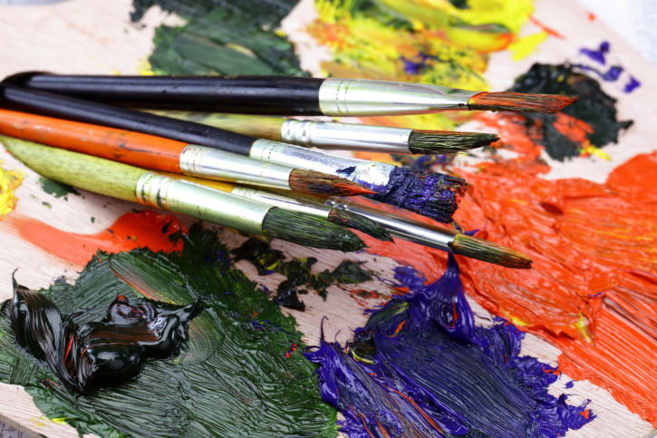 brushes on pallette