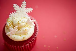 holiday cupcake with sugar snowflake