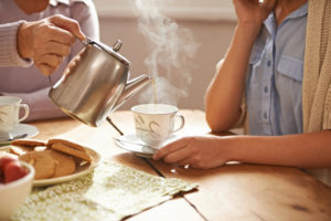 Pouring tea as a generosity concept