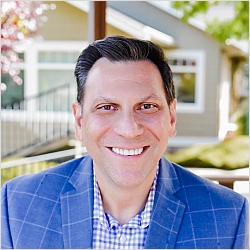 Manuel Occhiogrosso, Licensed Mental Health Counselor