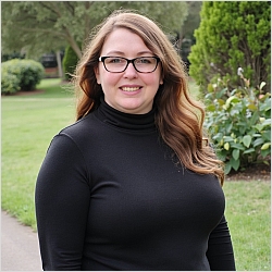 Gretchen  Davis, M.S., LMFT-Associate