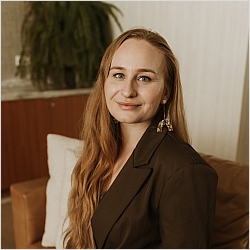 Sahra Brubeck,  Associate Marriage and Family Therapist