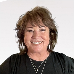 Julienne Box, Licensed Clinical Social Worker