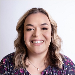 Creystal Fagbohun, Licensed Clinical Social Worker