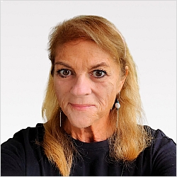 Donna Kim Naffah, Licensed Professional Counselor