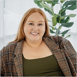 Michelle de la Guardia, Licensed Clinical Social Worker