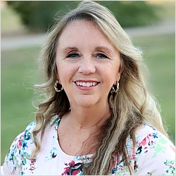 Meredith  Everett, Licensed Associate Counselor