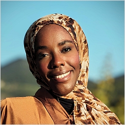 Angelique Umutesi, Licensed Clinical Social Worker