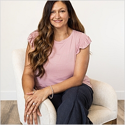 Cara Guderian, Licensed Associate Counselor