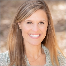 Mari Broome, MSW, LCSW, RYT-200, RCY 1-3, CST