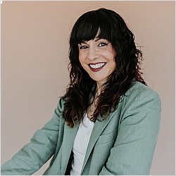 Victoria Munoz, MC, LPC