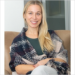 Lindsay Bauer, LMFT, RYT