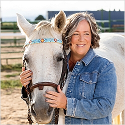 Elizabeth Warson,  Ph.D., LPC, NCC, ATR-BC, EMDR