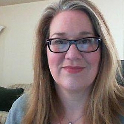 Julienne Derichs, LCPC