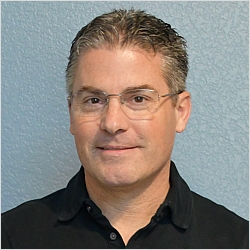 Chris Guzniczak, MA, LPC, TEAM CBT (Level 3), Gottman Therapy (Level 2)