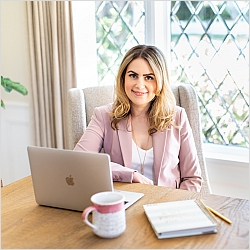 Roxy Zarrabi, PsyD, Licensed Clinical Psychologist