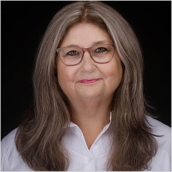 Polly Robertson, Licensed Clinical Social Worker - Supervisor