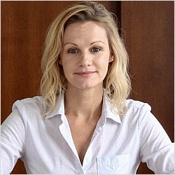 Kirsty Matthews, Licensed Psychotherapist  Certified Counsellor