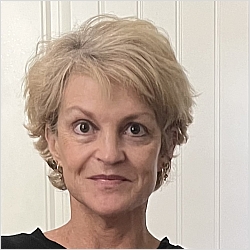 Lori L. Welch, MS, MS, ATR-BC, ATCS L-CAT,  Psychotherapist, Art Therapist