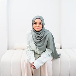 Maria Ahmed, Registered Psychotherapist (Qualifying)