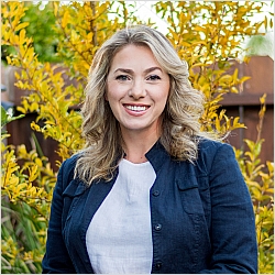 Nadia Padurets, LMFTLPCC