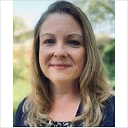 Lora Biesenkamp, MA-LCPC, CCTP