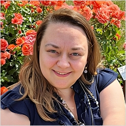 Alison León, Licensed Marriage and Family Therapist