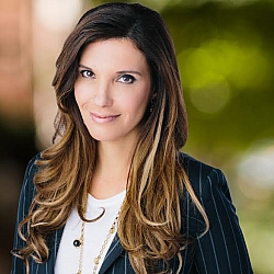 Fernanda Souza, MEd, MCP, Registered Clinical Counsellor