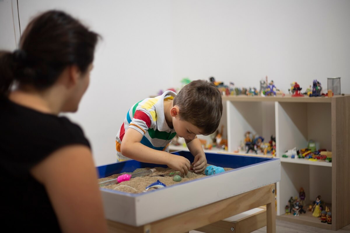 Sand Trays for Therapy, Books