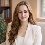 Manisha Grewal  BA (Hons), MA, Registered Psychotherapist (Qualifying)