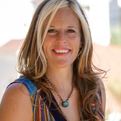 Stacy-Colleen (SC) Nameth, LCSW, SEP, EMDR, TRM, RYT